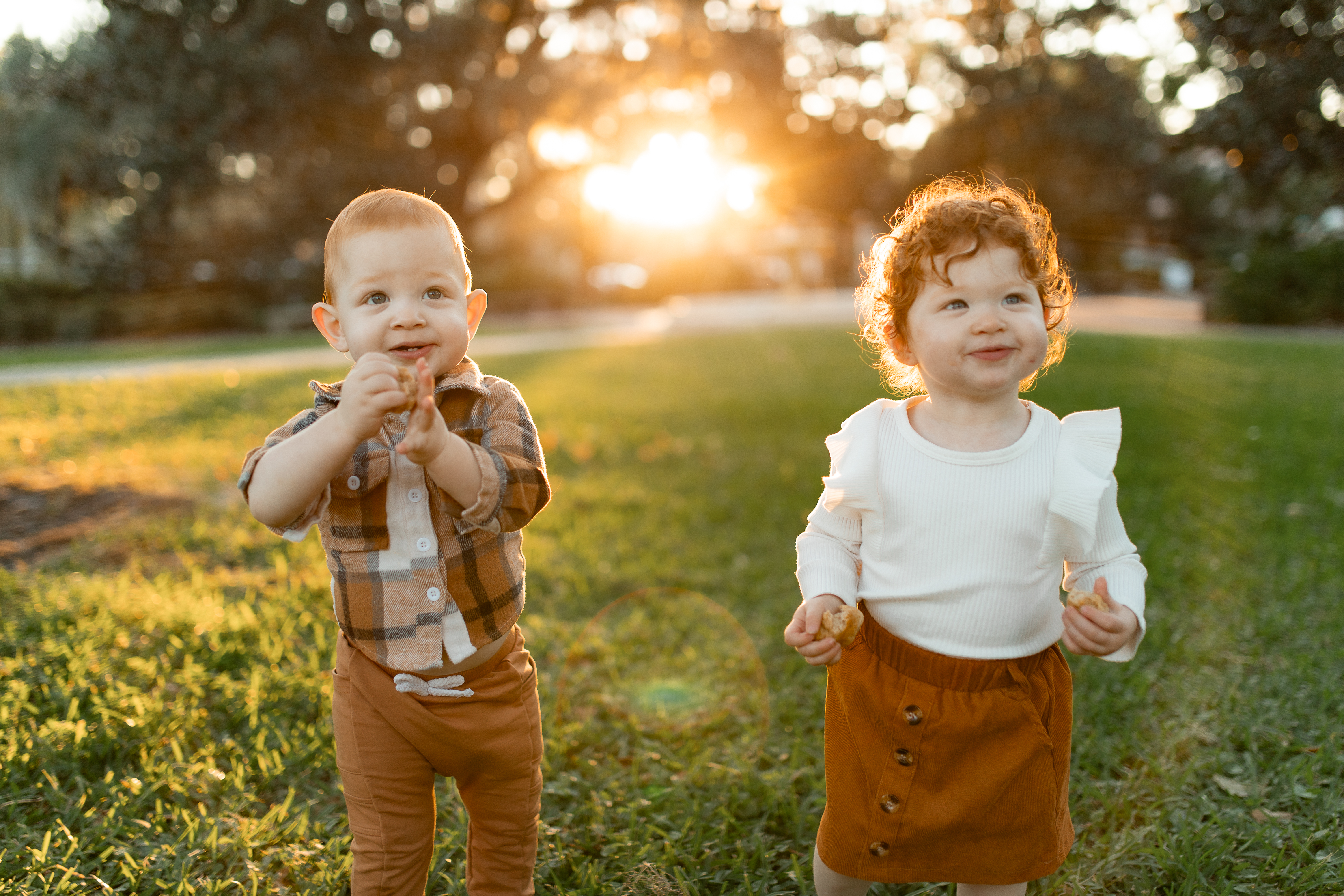 twins playing